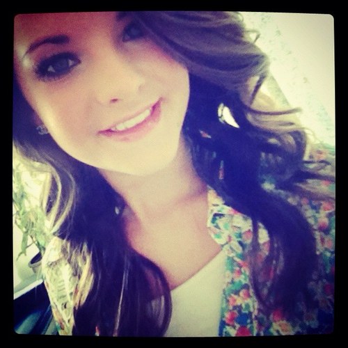 Nicki Miller Photo 18