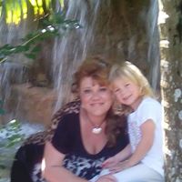 Michelle Thacker Photo 16