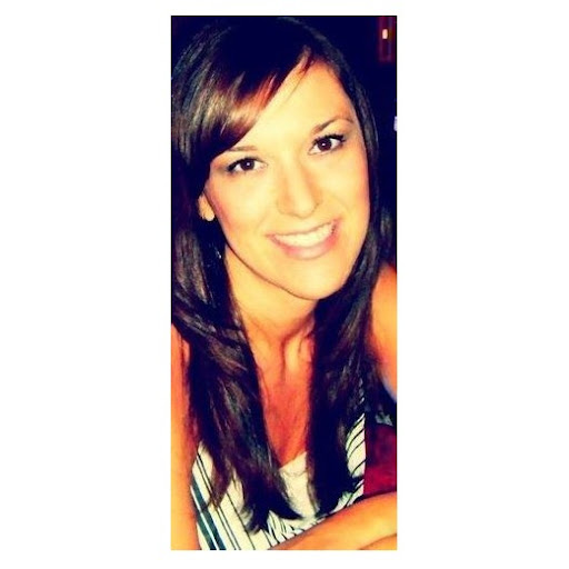 Amber Dominguez Photo 14