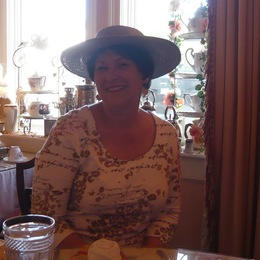 Judy Wall Photo 9