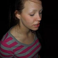 Elizabeth Worthington Photo 28