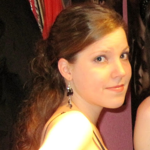 Julia Schmitt Photo 23