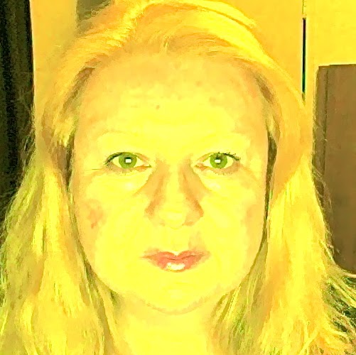 Anne Quinn Photo 30