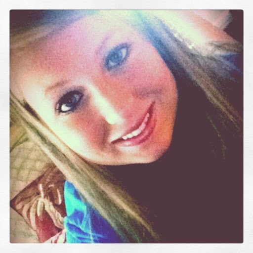 Allison Huff Photo 30