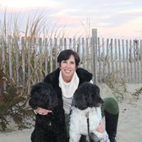 Elizabeth Rhoads Photo 11