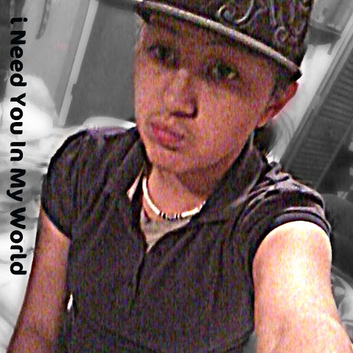 Angie Gonzalez Photo 38