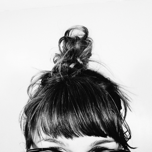 Emily Small Photo 5