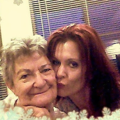 Julie Carnes Photo 9