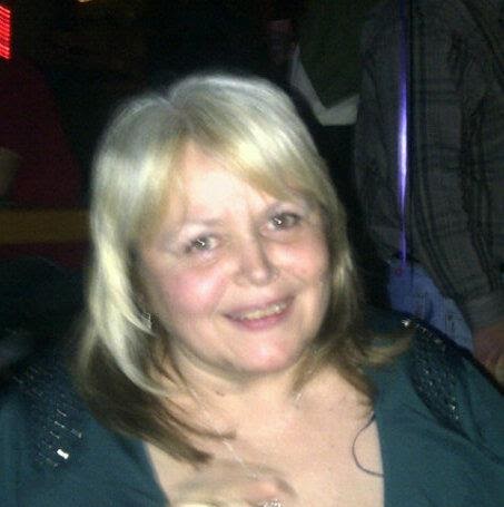Janet Woods Photo 26