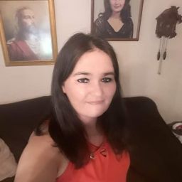 Michelle Barrett Photo 32