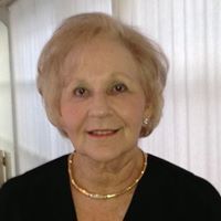 Ruth Moss Photo 23