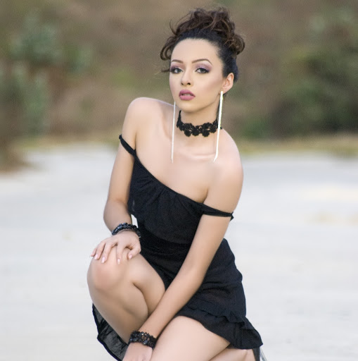Maria Cox Photo 18
