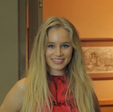 Jan Walker Photo 23