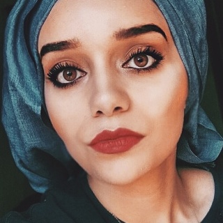 Nadia Hussein Photo 6