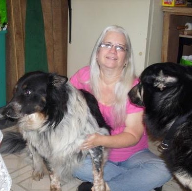 Marie Thompson Photo 28
