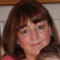 Maggie Stewart Photo 18