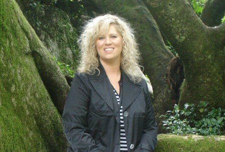 Stephanie Spencer Photo 5