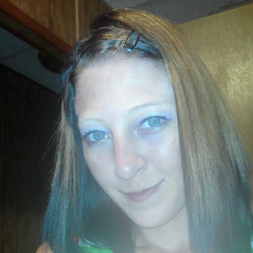 Stephanie Biggs Photo 13