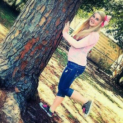 Holly Clark Photo 45