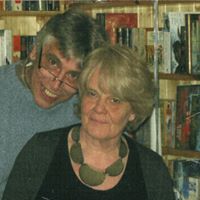 Lynda Martin Photo 10