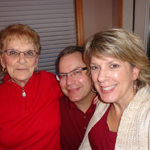 Barbara Hand Photo 27