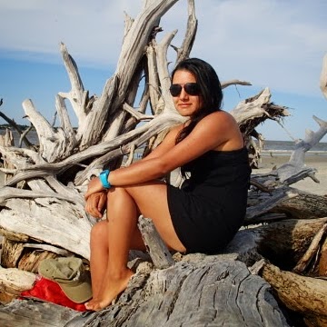 Priscilla Howell Photo 37