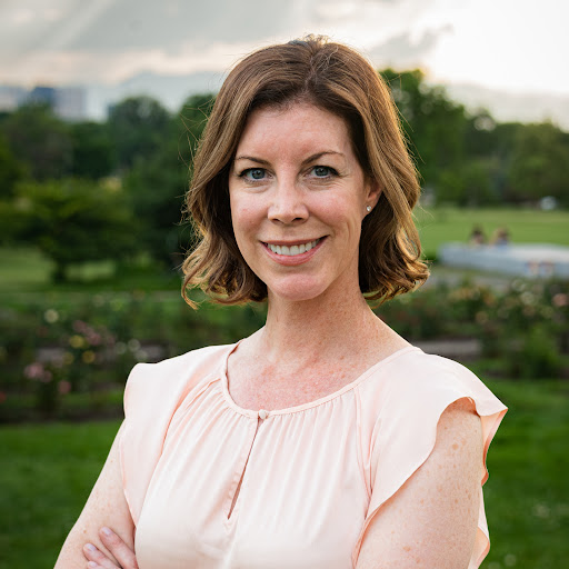 Elizabeth Vinson Photo 36