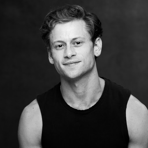 Derek Dunn Photo 7