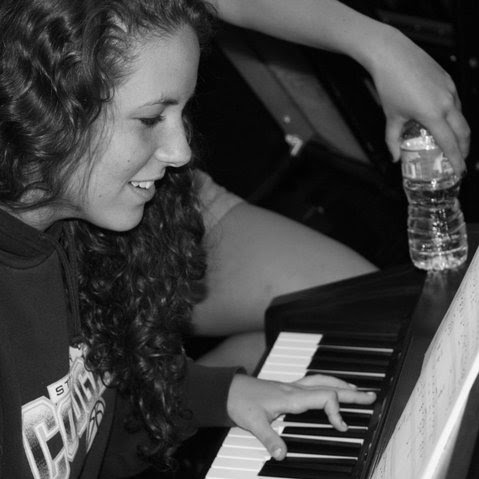 Jessica Glaser Photo 25