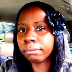 Angela Robinson Photo 49