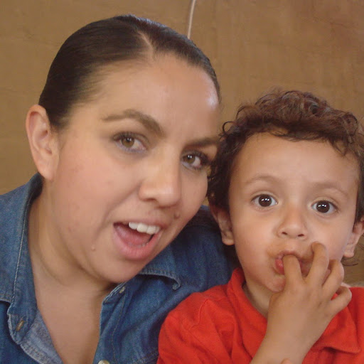 Laura Cruz Photo 8