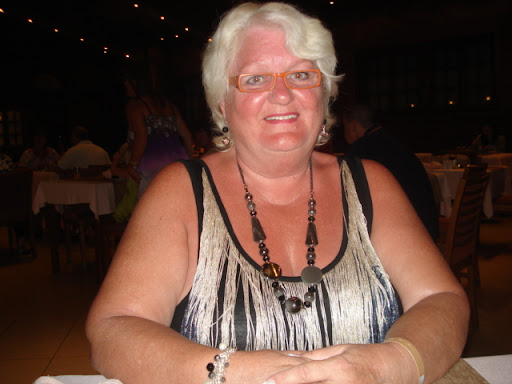 Anne Barnett Photo 45