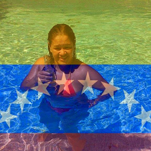 Lourdes Paredes Photo 25