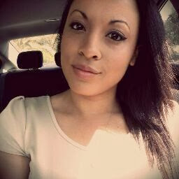 Heather Santos Photo 31