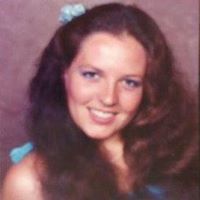 Debra Giles Photo 11