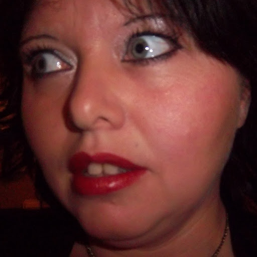 Michelle Sanderson Photo 36