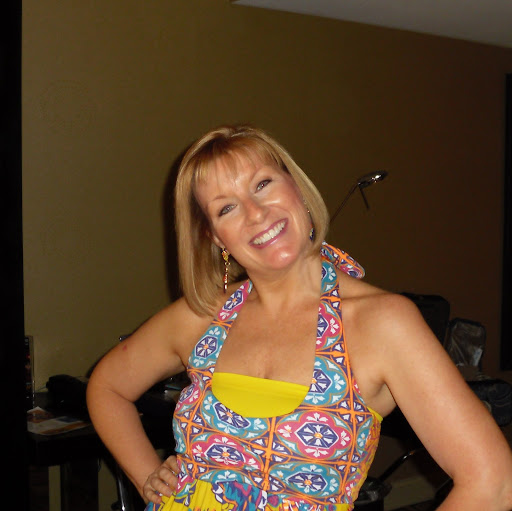 Lori Ray Photo 30
