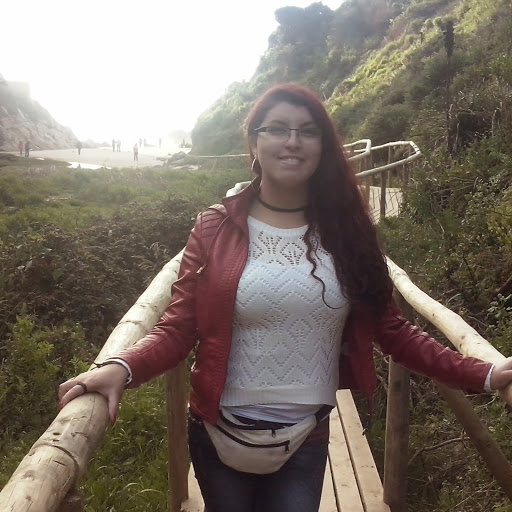 Ursula Salinas Photo 6
