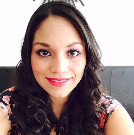 Nicole Baez Photo 31