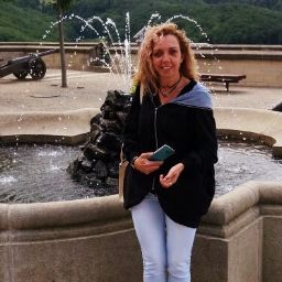Kathleen Schneider Photo 31