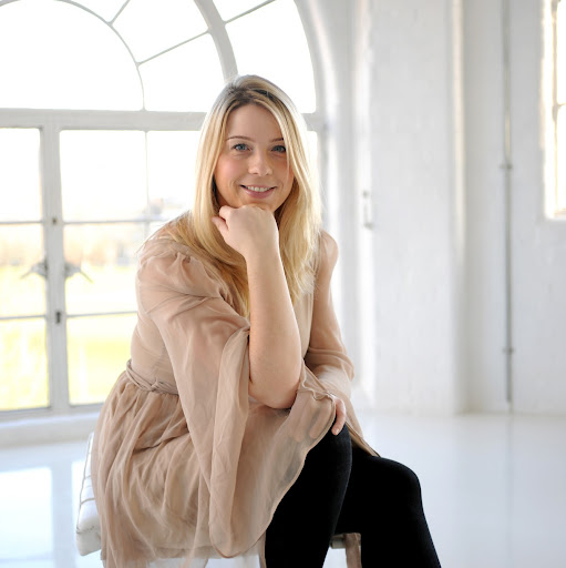 Sarah Collier Photo 31