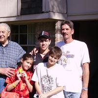Christopher Stefano Photo 2
