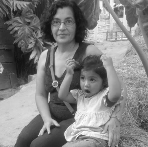 Estela Guillen Photo 6