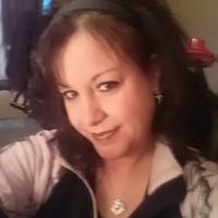 Stephanie Delong Photo 37