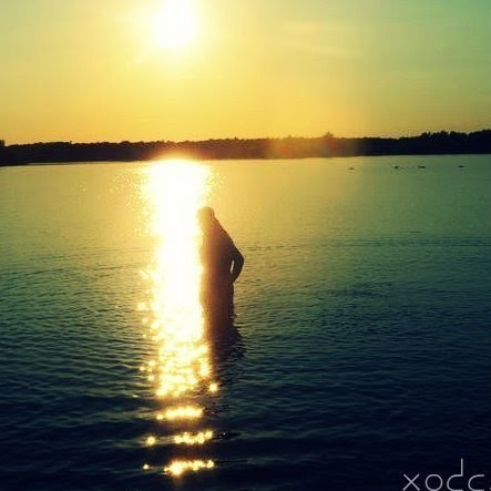 Danielle Cunningham Photo 34