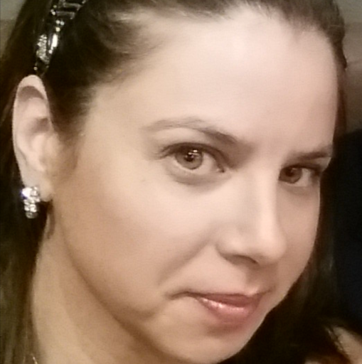 Claudia Mora Photo 5