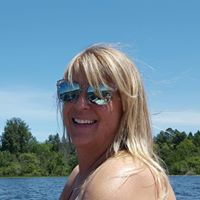 Wendy Robinson Photo 19