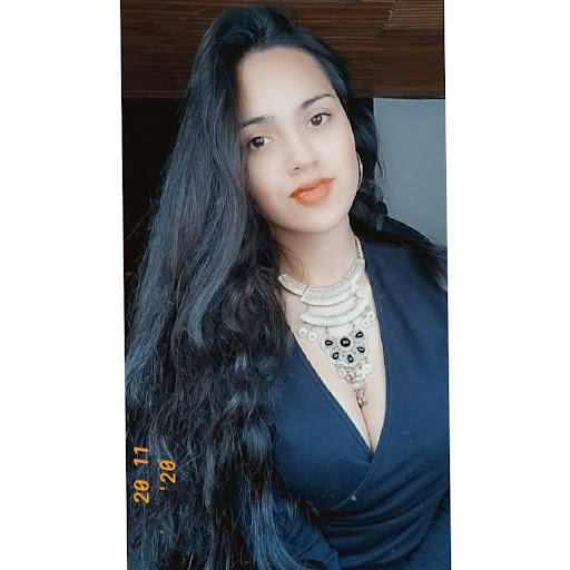 Laura Mojica Photo 25