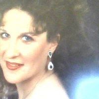 Nicole Reiner Photo 13