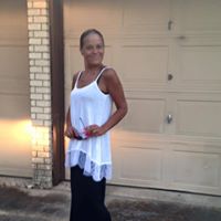 Jackie Walton Photo 33